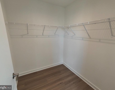 3040 S Northbank Place - Photo Thumbnail 20