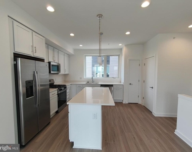 3040 S Northbank Place - Photo Thumbnail 13