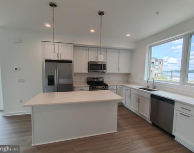 3040 S Northbank Place - Photo Thumbnail 8