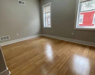 1527 S Bambrey Street - Photo Thumbnail 7