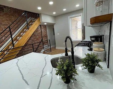 1527 S Bambrey Street - Photo Thumbnail 2