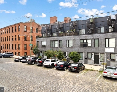 2610 Trenton Avenue - Photo Thumbnail 1