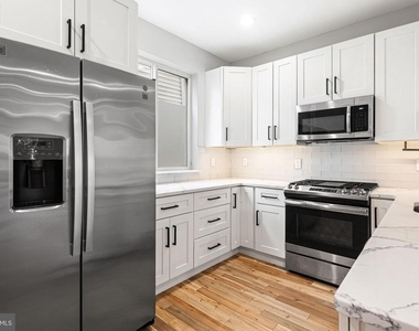 2610 Trenton Avenue - Photo Thumbnail 7