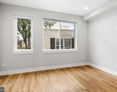 2610 Trenton Avenue - Photo Thumbnail 17
