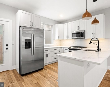 2610 Trenton Avenue - Photo Thumbnail 5