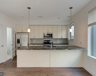2104 Kensington Walk - Photo Thumbnail 21