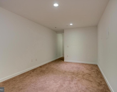 2104 Kensington Walk - Photo Thumbnail 11