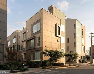 2104 Kensington Walk - Photo Thumbnail 36