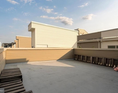 2104 Kensington Walk - Photo Thumbnail 31