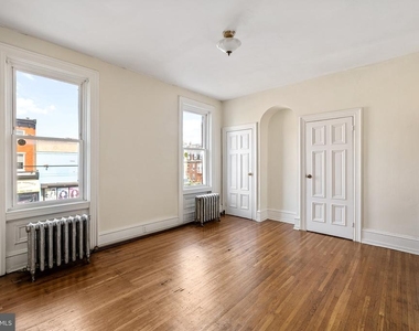 2808 W Girard Avenue - Photo Thumbnail 5