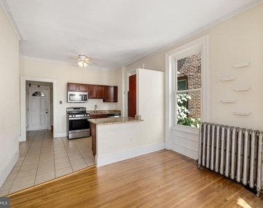 2808 W Girard Avenue - Photo Thumbnail 4