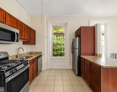 2808 W Girard Avenue - Photo Thumbnail 6