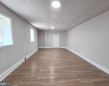 5701 Hadfield Street - Photo Thumbnail 2