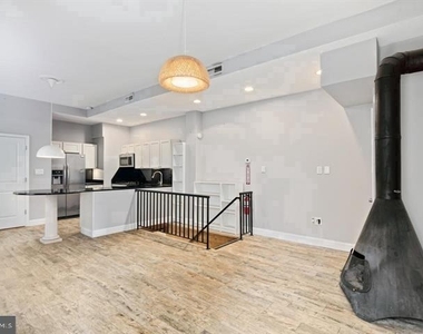 727 S 2nd Street S - Photo Thumbnail 1