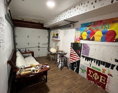 5621 N 20th Street - Photo Thumbnail 7