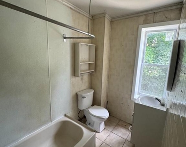 483 E Penn Street - Photo Thumbnail 8
