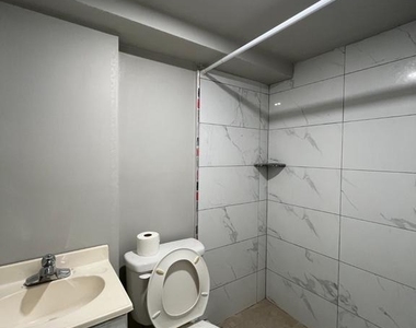 5626 N 19th Street - Photo Thumbnail 8