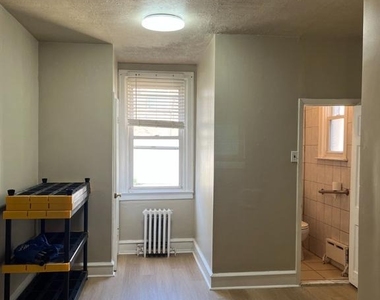 5626 N 19th Street - Photo Thumbnail 6