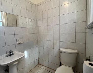 5626 N 19th Street - Photo Thumbnail 4