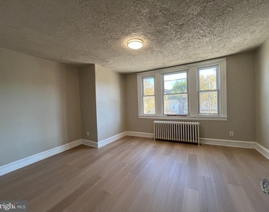 5626 N 19th Street - Photo Thumbnail 17
