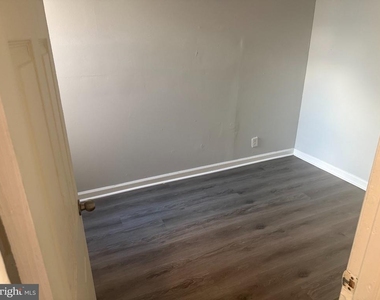 4452 N Gratz Street - Photo Thumbnail 14