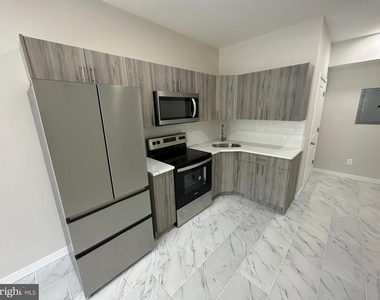 3319 N 17th Street - Photo Thumbnail 4