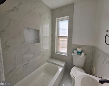 1731 N Bailey Street - Photo Thumbnail 6