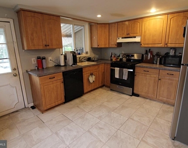 4664 Umbria Street - Photo Thumbnail 5