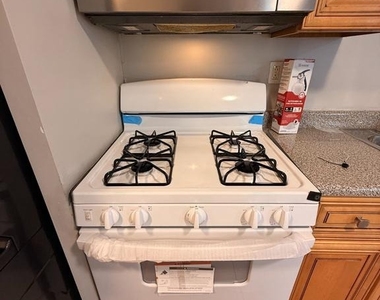 3300 N Hancock Street - Photo Thumbnail 10