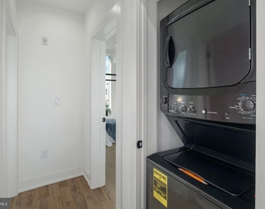 2031 S 20th Street - Photo Thumbnail 14