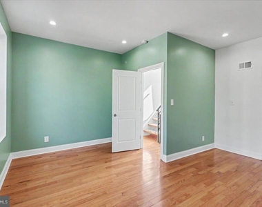 1518 Tasker Street - Photo Thumbnail 17