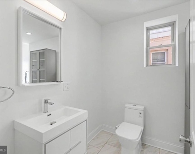 1518 Tasker Street - Photo Thumbnail 14