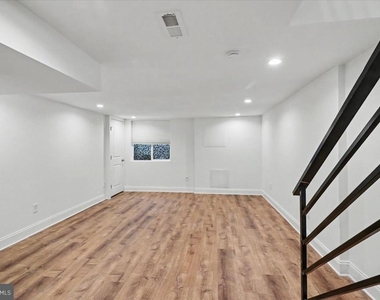 1518 Tasker Street - Photo Thumbnail 10