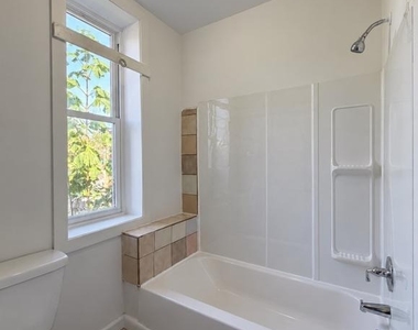 1747 N Dover Street - Photo Thumbnail 13