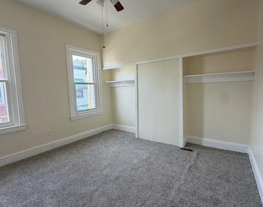 1747 N Dover Street - Photo Thumbnail 8