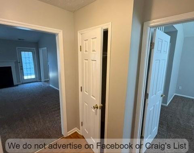 423 Northwoods Drive - Photo Thumbnail 1