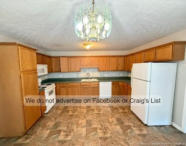 423 Northwoods Drive - Photo Thumbnail 3
