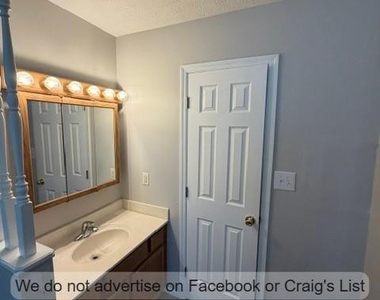 423 Northwoods Drive - Photo Thumbnail 6