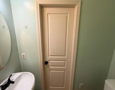 194 Tadcaster Court - Photo Thumbnail 7