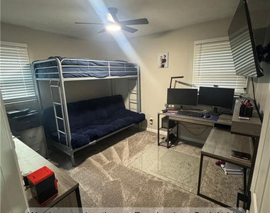 6612 Vaughn Road - Photo Thumbnail 10
