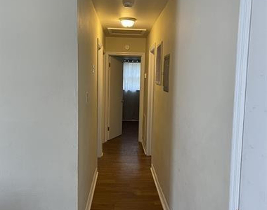 1621 Rudolph Street - Photo Thumbnail 3