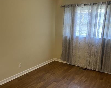 1621 Rudolph Street - Photo Thumbnail 1
