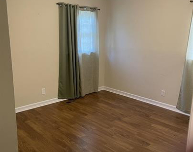 1621 Rudolph Street - Photo Thumbnail 6