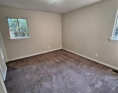 4309 Belford Road - Photo Thumbnail 13