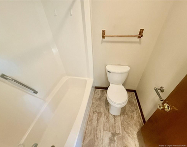 4436 Briton Circle - Photo Thumbnail 17
