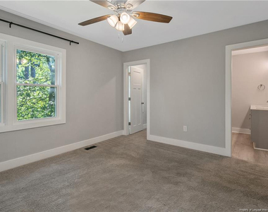 808 Westmont Drive - Photo Thumbnail 17