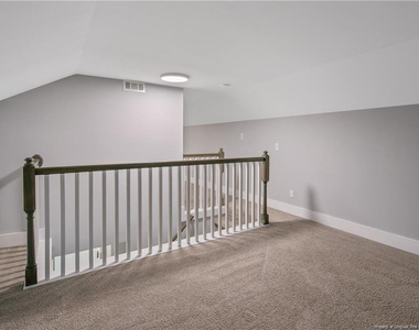 808 Westmont Drive - Photo Thumbnail 28