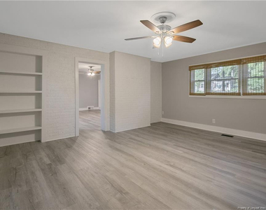 808 Westmont Drive - Photo Thumbnail 15