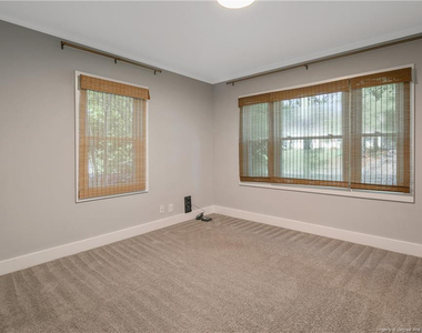 808 Westmont Drive - Photo Thumbnail 22
