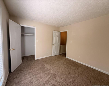 5835 Aftonshire Drive - Photo Thumbnail 10